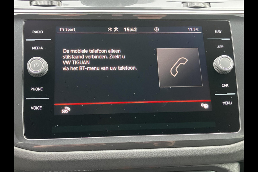 Volkswagen Tiguan 2.0 TDI R-Line Business+ | Black Style | Trekhaak | LED | ACC Volkswagen Tiguan 2.0 TDI R-Line Business+ | Black Style | Trekhaak | LED | ACC