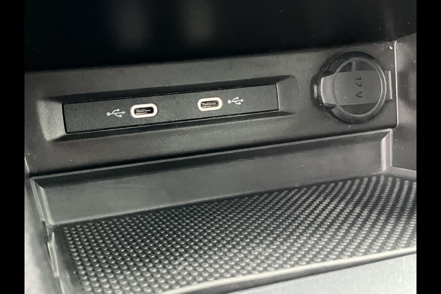 Volkswagen Tiguan 2.0 TDI R-Line Business+ | Black Style | Trekhaak | LED | ACC Volkswagen Tiguan 2.0 TDI R-Line Business+ | Black Style | Trekhaak | LED | ACC