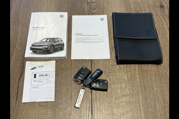 Volkswagen Tiguan 2.0 TDI R-Line Business+ | Black Style | Trekhaak | LED | ACC Volkswagen Tiguan 2.0 TDI R-Line Business+ | Black Style | Trekhaak | LED | ACC