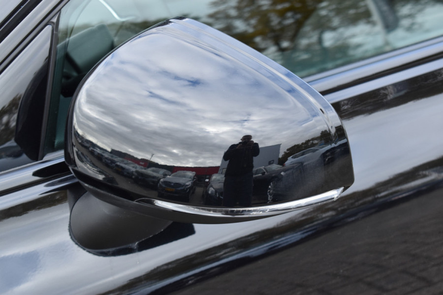 Volvo V60 T6 AWD 350PK Plug-in Hybrid Plus Dark | Lighting | 360 Camera | Harman/Kardon | 19"LMV | Leder | Stuurverwarming