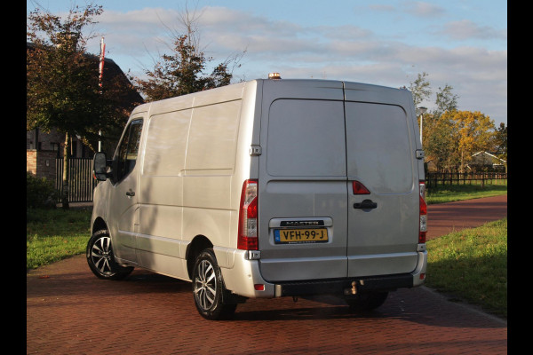 Renault Master T28 2.3 dCi 135 L1H1 | Camera | Trekhaak | 136PK | Nieuwstaat |