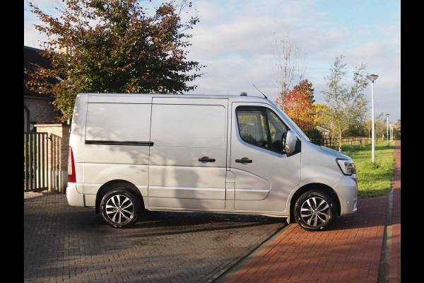 Renault Master T28 2.3 dCi 135 L1H1 | Camera | Trekhaak | 136PK | Nieuwstaat |
