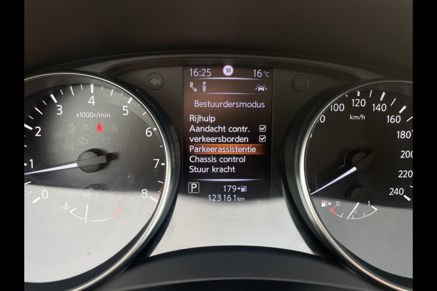 Nissan QASHQAI 1.2 Tekna | Pano-Dak | Trekhaak | Navi | Camera | Climate