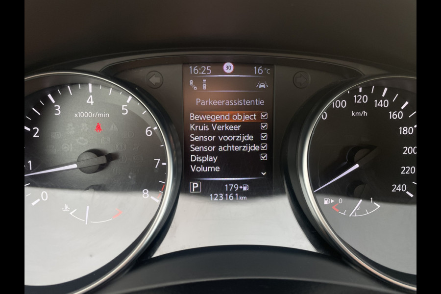 Nissan QASHQAI 1.2 Tekna | Pano-Dak | Trekhaak | Navi | Camera | Climate