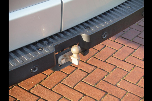 Renault Master T28 2.3 dCi 135 L1H1 | Camera | Trekhaak | 136PK | Nieuwstaat |