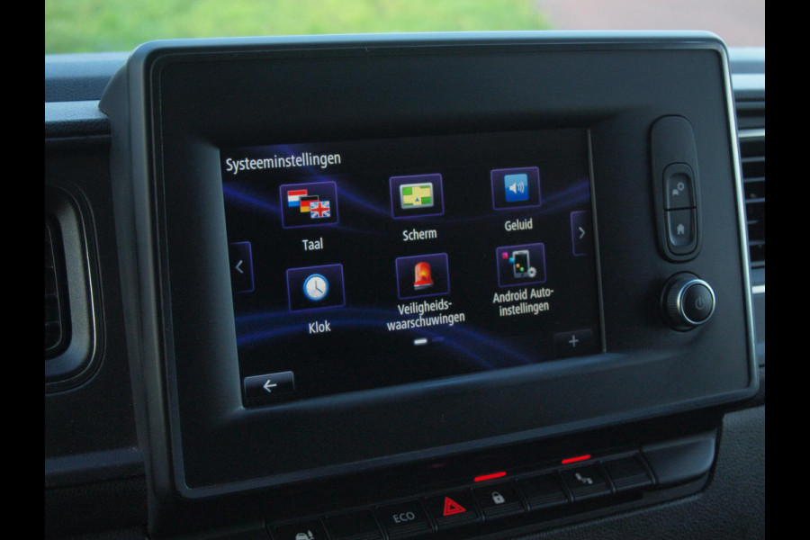 Renault Master T28 2.3 dCi 135 L1H1 | Camera | Trekhaak | 136PK | Nieuwstaat |