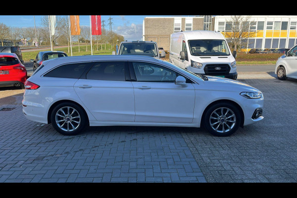 Ford Mondeo Wagon 2.0 IVCT HEV Titanium | Adaptieve cruise control | Trekhaak | Winter pack | Full LED | Vol leder Ford Mondeo Wagon 2.0 IVCT HEV Titanium | Adaptieve cruise control | Trekhaak | Winter pack | Full LED | Vol leder
