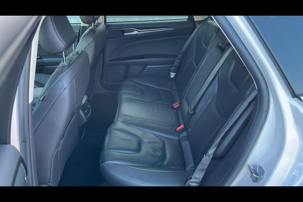 Ford Mondeo Wagon 2.0 IVCT HEV Titanium | Adaptieve cruise control | Trekhaak | Winter pack | Full LED | Vol leder Ford Mondeo Wagon 2.0 IVCT HEV Titanium | Adaptieve cruise control | Trekhaak | Winter pack | Full LED | Vol leder