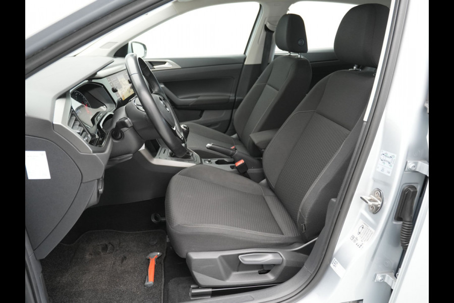 Volkswagen Polo 1.0 TSI 95pk Comfortline Business Navigatie Acc Carplay Dab 30 Volkswagen Polo 1.0 TSI 95pk Comfortline Business Navigatie Acc Carplay Dab 30