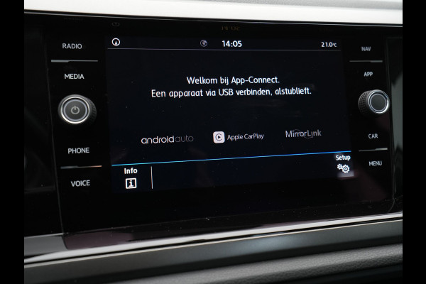 Volkswagen Polo 1.0 TSI 95pk Comfortline Business Navigatie Acc Carplay Dab 30 Volkswagen Polo 1.0 TSI 95pk Comfortline Business Navigatie Acc Carplay Dab 30