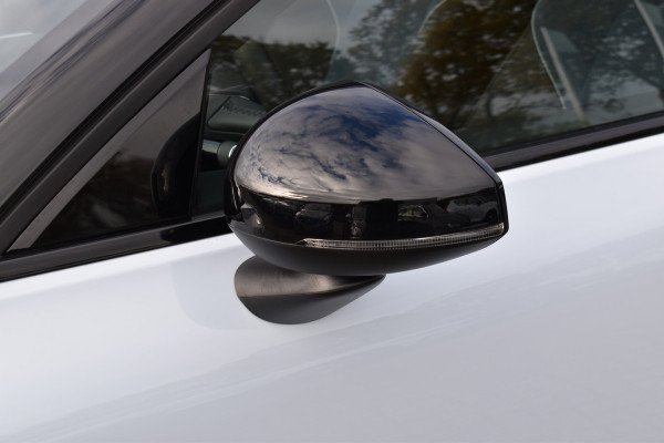 Volvo EX30 Extended Range 272PK Plus 69 kWh Trekhaak | H&K | ACC | Blis | Stoelverwarming | Camera Volvo EX30 Extended Range 272PK Plus 69 kWh Trekhaak | H&K | ACC | Blis | Stoelverwarming | Camera