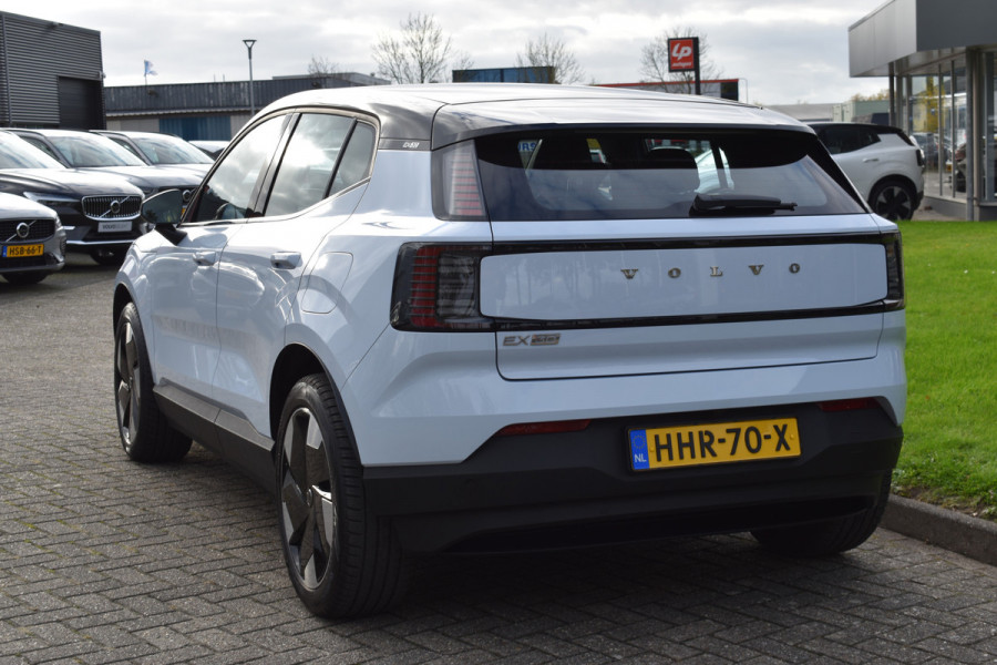 Volvo EX30 Extended Range 272PK Plus 69 kWh Trekhaak | H&K | ACC | Blis | Stoelverwarming | Camera Volvo EX30 Extended Range 272PK Plus 69 kWh Trekhaak | H&K | ACC | Blis | Stoelverwarming | Camera