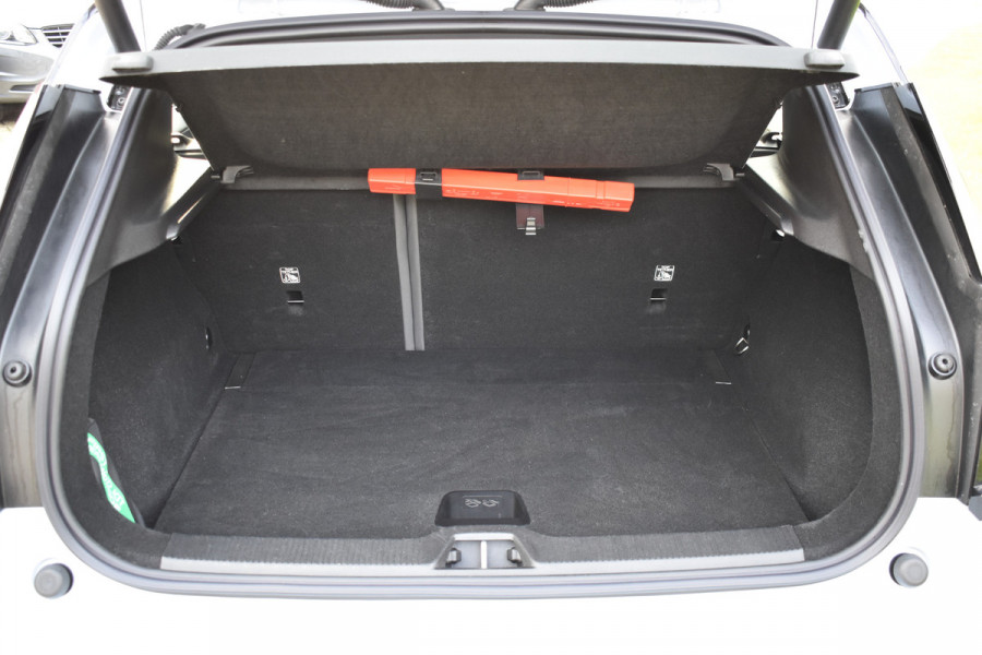 Volvo EX30 Extended Range 272PK Plus 69 kWh Trekhaak | H&K | ACC | Blis | Stoelverwarming | Camera Volvo EX30 Extended Range 272PK Plus 69 kWh Trekhaak | H&K | ACC | Blis | Stoelverwarming | Camera