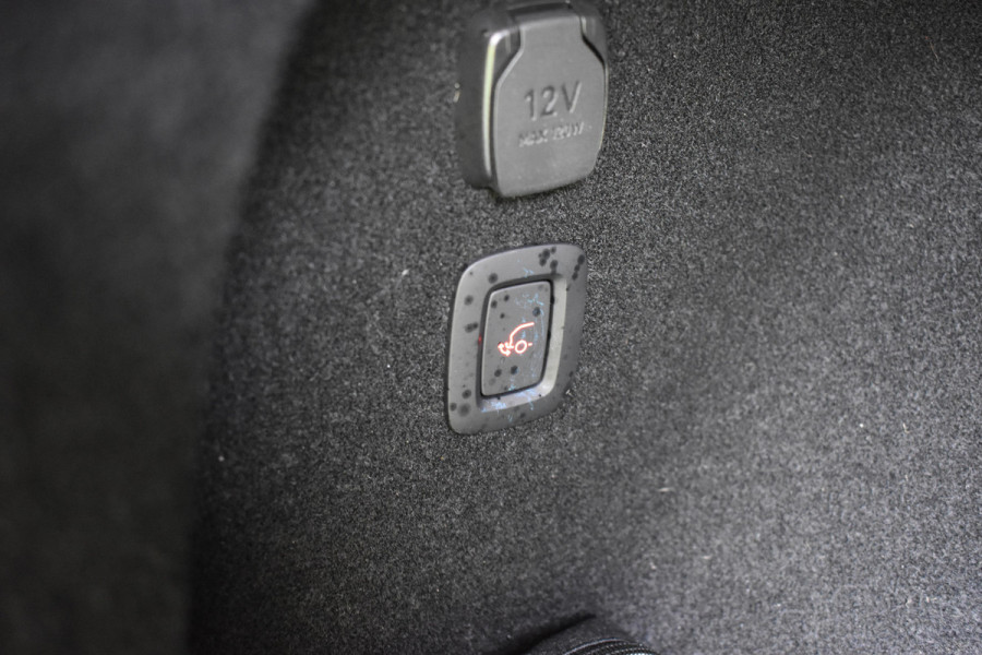 Volvo EX30 Extended Range 272PK Plus 69 kWh Trekhaak | H&K | ACC | Blis | Stoelverwarming | Camera Volvo EX30 Extended Range 272PK Plus 69 kWh Trekhaak | H&K | ACC | Blis | Stoelverwarming | Camera