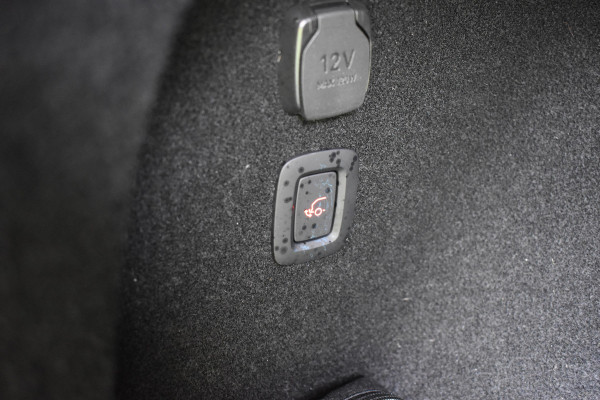 Volvo EX30 Extended Range 272PK Plus 69 kWh Trekhaak | H&K | ACC | Blis | Stoelverwarming | Camera Volvo EX30 Extended Range 272PK Plus 69 kWh Trekhaak | H&K | ACC | Blis | Stoelverwarming | Camera