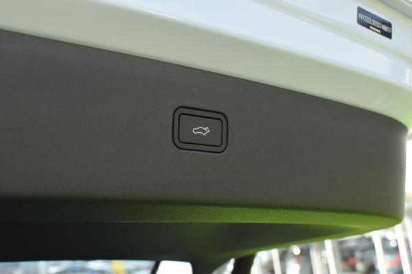 Volvo EX30 Extended Range 272PK Plus 69 kWh Trekhaak | H&K | ACC | Blis | Stoelverwarming | Camera Volvo EX30 Extended Range 272PK Plus 69 kWh Trekhaak | H&K | ACC | Blis | Stoelverwarming | Camera