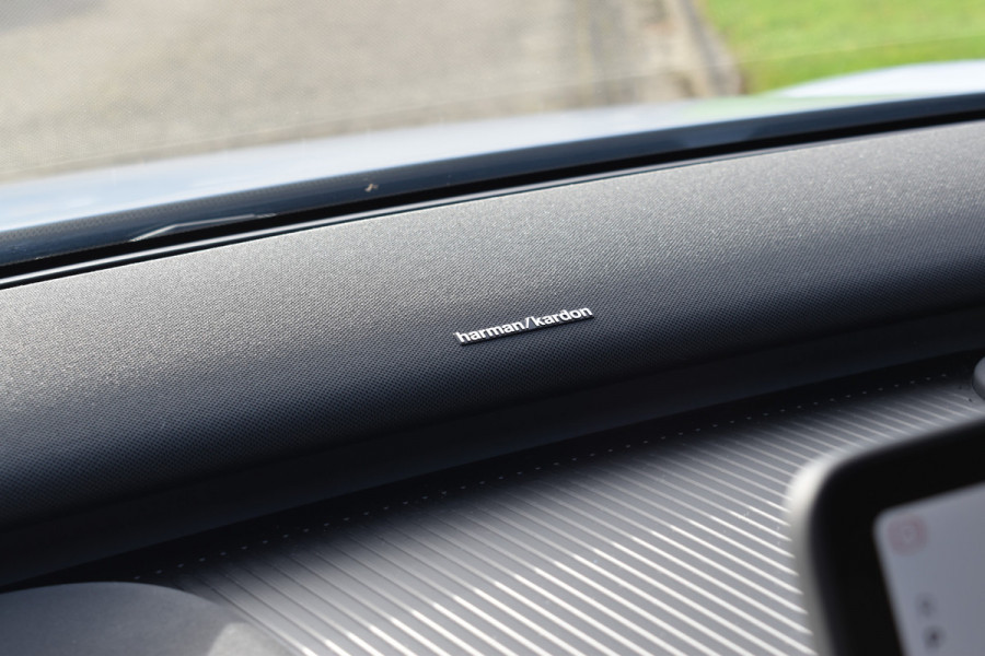 Volvo EX30 Extended Range 272PK Plus 69 kWh Trekhaak | H&K | ACC | Blis | Stoelverwarming | Camera Volvo EX30 Extended Range 272PK Plus 69 kWh Trekhaak | H&K | ACC | Blis | Stoelverwarming | Camera