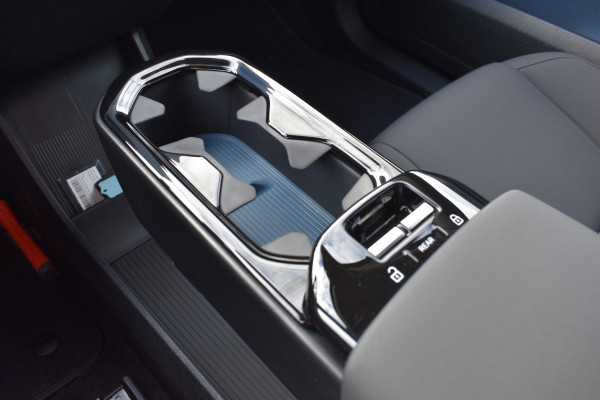 Volvo EX30 Extended Range 272PK Plus 69 kWh Trekhaak | H&K | ACC | Blis | Stoelverwarming | Camera Volvo EX30 Extended Range 272PK Plus 69 kWh Trekhaak | H&K | ACC | Blis | Stoelverwarming | Camera