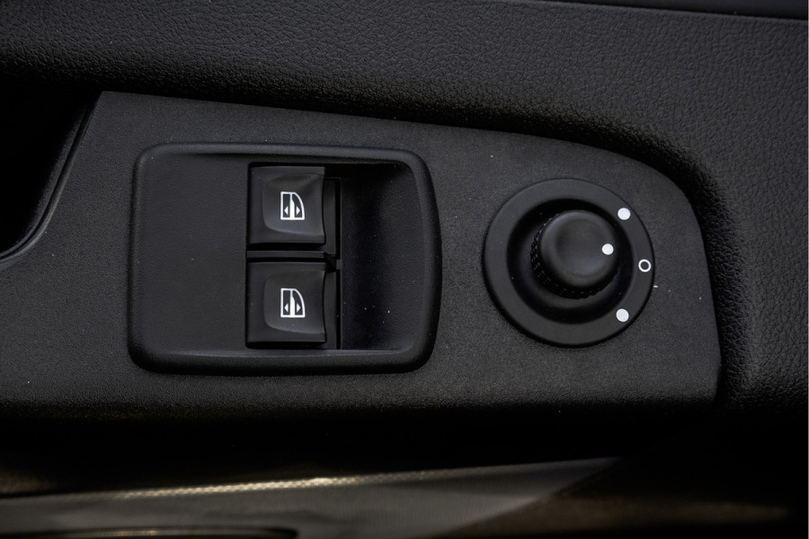 Opel Vivaro Biturbo 1.6CDTI | L1H1 | 125PK | Navi | Camera | LED | Cruise | Airco | PDC | Eco | Euro 6 Opel Vivaro Biturbo 1.6CDTI | L1H1 | 125PK | Navi | Camera | LED | Cruise | Airco | PDC | Eco | Euro 6