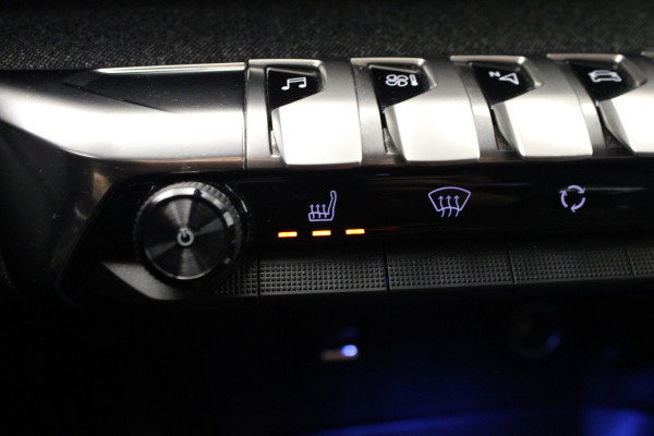Peugeot 5008 1.2 PureTech Allure |Stoelverwarming|Navi| Peugeot 5008 1.2 PureTech Allure |Stoelverwarming|Navi|