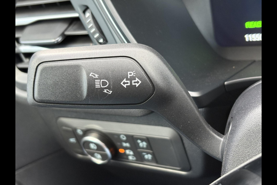 Ford Kuga 2.5 FHEV Active X | 190pk | Driver Assistance Pack | Technology Pack | Winterpack | Panoramadak | All Weather Banden | Geen stekker nodig Ford Kuga 2.5 FHEV Active X | 190pk | Driver Assistance Pack | Technology Pack | Winterpack | Panoramadak | All Weather Banden | Geen stekker nodig