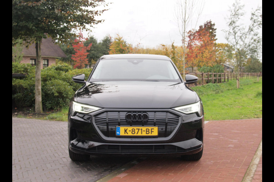 Audi e-tron Sportback 55 quattro edition 95 kWh | DAB | Black Optic | Parkeersensoren | NL-Auto |