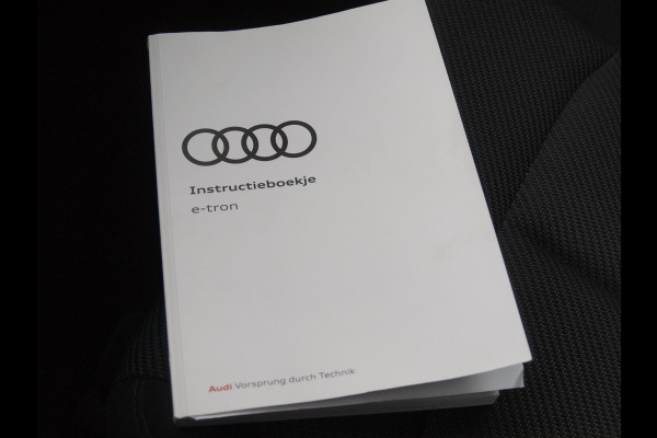 Audi e-tron Sportback 55 quattro edition 95 kWh | DAB | Black Optic | Parkeersensoren | NL-Auto |