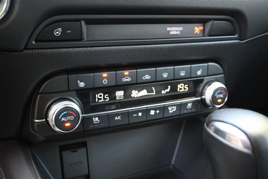 Mazda CX-5 2.5 SkyActiv-G 194 Signature Leder Trekhaak DigiDash '19 Mazda CX-5 2.5 SkyActiv-G 194 Signature Leder Trekhaak DigiDash '19