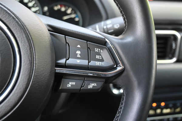 Mazda CX-5 2.5 SkyActiv-G 194 Signature Leder Trekhaak DigiDash '19 Mazda CX-5 2.5 SkyActiv-G 194 Signature Leder Trekhaak DigiDash '19