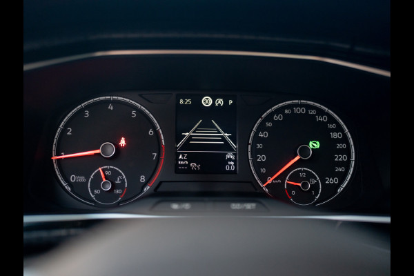 Volkswagen T-Cross 1.0 TSI R-Line | LED | Stoel verw. | Climate control | Adapt. Cr. | Prijs Rijklaar!!