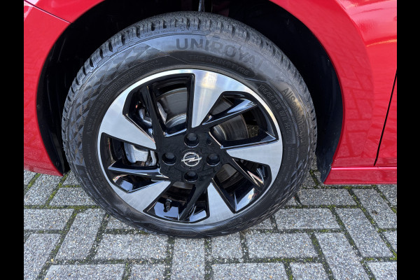 Opel CORSA-E Elegance 50 kWh | Camera | Parkeersensoren voor en achter | Opel CORSA-E Elegance 50 kWh | Camera | Parkeersensoren voor en achter |