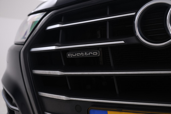 Audi Q5 55 TFSI e quattro Competition S-line B+B, Virtual, Panorama, Etc. Audi Q5 55 TFSI e quattro Competition S-line B+B, Virtual, Panorama, Etc.