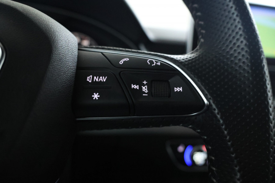 Audi Q5 55 TFSI e quattro Competition S-line B+B, Virtual, Panorama, Etc. Audi Q5 55 TFSI e quattro Competition S-line B+B, Virtual, Panorama, Etc.