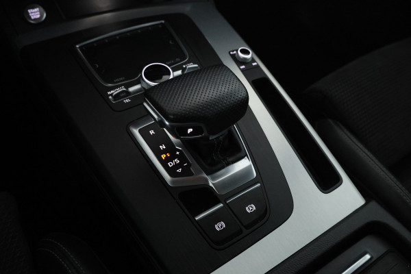 Audi Q5 55 TFSI e quattro Competition S-line B+B, Virtual, Panorama, Etc. Audi Q5 55 TFSI e quattro Competition S-line B+B, Virtual, Panorama, Etc.