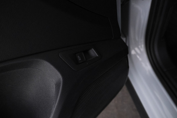 Volkswagen T-Roc 1.6 TDI Style Business Elektrische achterklep, apple carplay, climate,