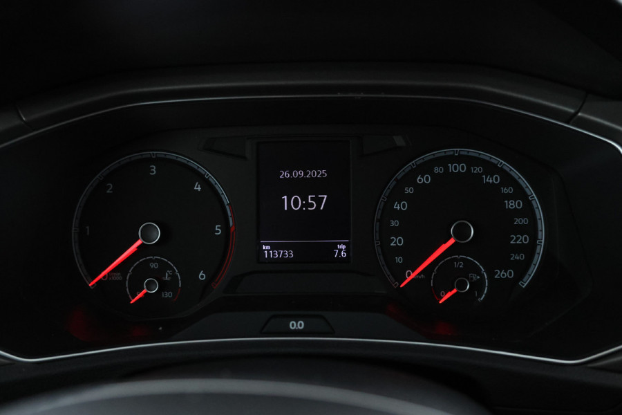 Volkswagen T-Roc 1.6 TDI Style Business Elektrische achterklep, apple carplay, climate,