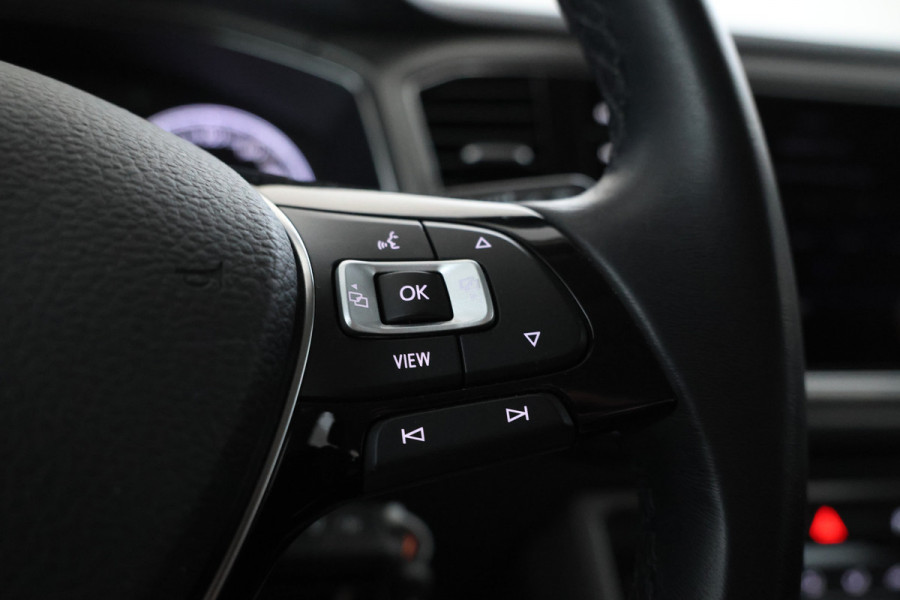 Volkswagen T-Roc 1.6 TDI Style Business Elektrische achterklep, apple carplay, climate,