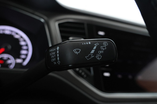 Volkswagen T-Roc 1.6 TDI Style Business Elektrische achterklep, apple carplay, climate,