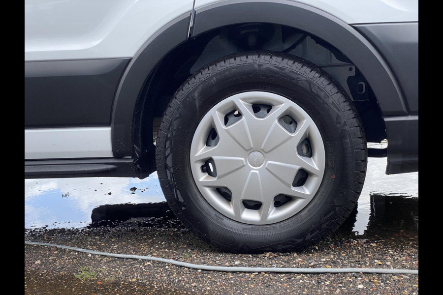 Ford Transit 350 2.0 TDCI L4H1 Trend RWD | 130pk | SCI | Geïsoleerde Bakwagen! | Zijdeur | Deuren achter | Airco | Cruise control | BPM VRIJ