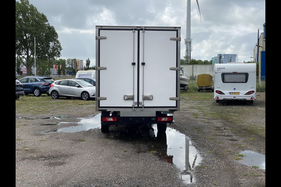 Ford Transit 350 2.0 TDCI L4H1 Trend RWD | 130pk | SCI | Geïsoleerde Bakwagen! | Zijdeur | Deuren achter | Airco | Cruise control | BPM VRIJ