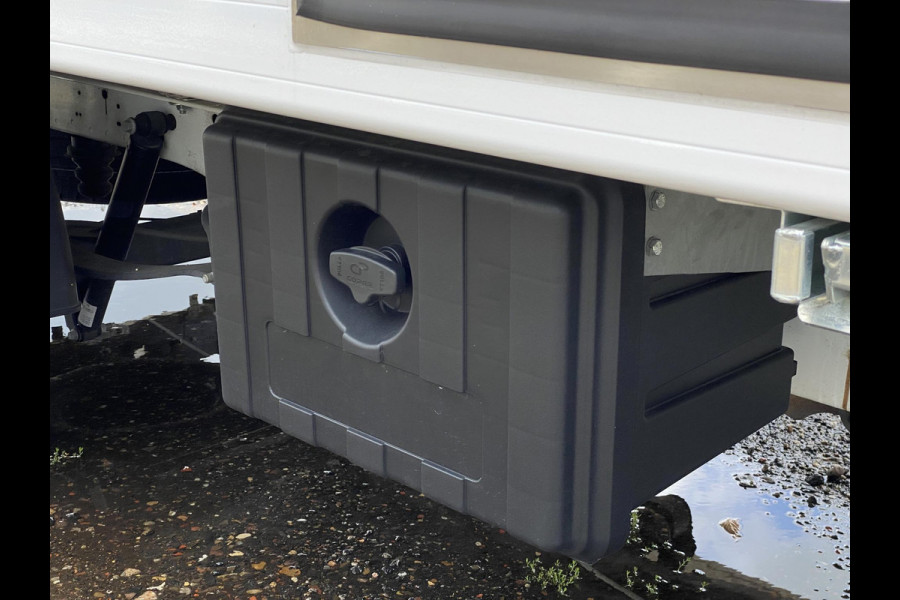 Ford Transit 350 2.0 TDCI L4H1 Trend RWD | 130pk | SCI | Geïsoleerde Bakwagen! | Zijdeur | Deuren achter | Airco | Cruise control | BPM VRIJ