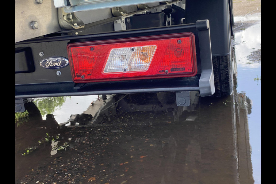 Ford Transit 350 2.0 TDCI L4H1 Trend RWD | 130pk | SCI | Geïsoleerde Bakwagen! | Zijdeur | Deuren achter | Airco | Cruise control | BPM VRIJ