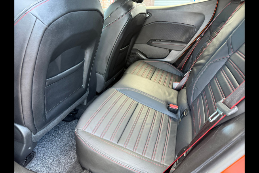 Renault Clio 1.3 TCe R.S. Line - Automaat - Navi groot Media - Leder - Climate - Org.NL Renault Clio 1.3 TCe R.S. Line - Automaat - Navi groot Media - Leder - Climate - Org.NL