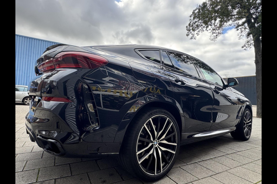 BMW X6 XDrive30d M- Sport - Panorama dak I Navigatie I Leer I Sport pakket I Head Up I Dealer onderhouden