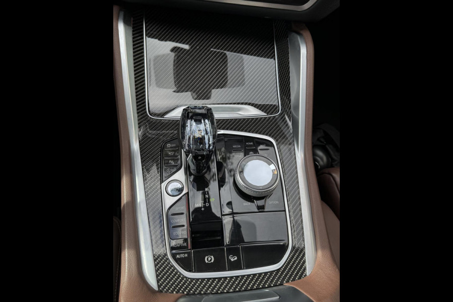 BMW X6 XDrive30d M- Sport - Panorama dak I Navigatie I Leer I Sport pakket I Head Up I Dealer onderhouden