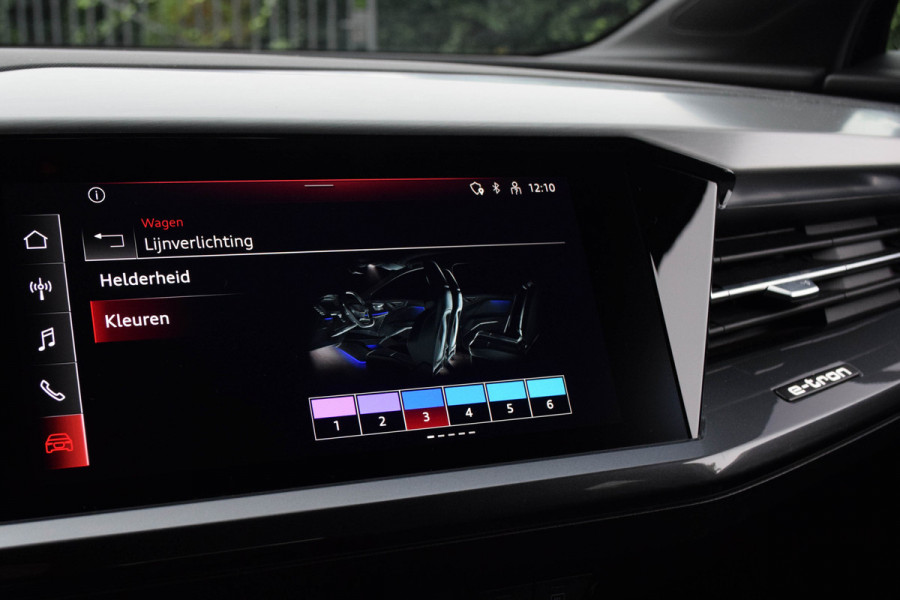 Audi Q4 e-tron 40 / 2x S-line/ Adaptive Cruise Control/ Virtual Cockpit/ Panoramadak/ 150kW (204PK) Audi Q4 e-tron 40 / 2x S-line/ Adaptive Cruise Control/ Virtual Cockpit/ Panoramadak/ 150kW (204PK)