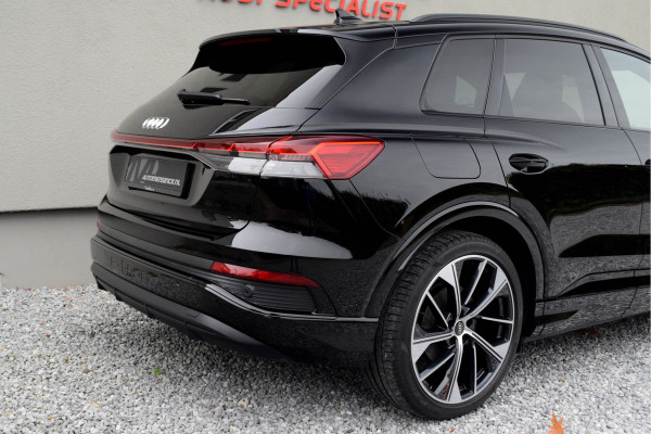 Audi Q4 e-tron 40 / 2x S-line/ Adaptive Cruise Control/ Virtual Cockpit/ Panoramadak/ 150kW (204PK) Audi Q4 e-tron 40 / 2x S-line/ Adaptive Cruise Control/ Virtual Cockpit/ Panoramadak/ 150kW (204PK)
