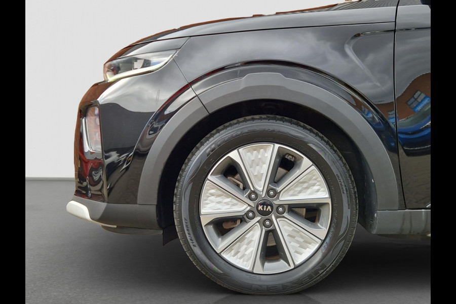 Kia e-Soul ExecutiveLine 64 kWh | Stoelventilatie | Climate | Camera | PDC | Dodehoek | HUD | 3 Fase Kia e-Soul ExecutiveLine 64 kWh | Stoelventilatie | Climate | Camera | PDC | Dodehoek | HUD | 3 Fase