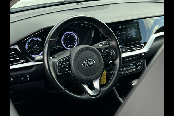 Kia Niro 1.6 GDi Hybrid DynamicLine | Navi | Camera | DAB | Carplay Kia Niro 1.6 GDi Hybrid DynamicLine | Navi | Camera | DAB | Carplay
