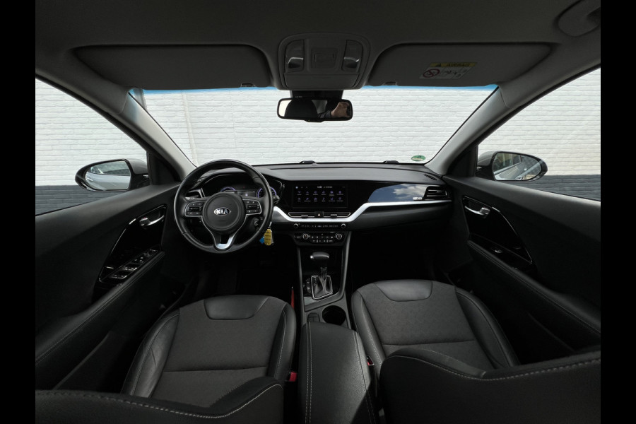 Kia Niro 1.6 GDi Hybrid DynamicLine | Navi | Camera | DAB | Carplay Kia Niro 1.6 GDi Hybrid DynamicLine | Navi | Camera | DAB | Carplay